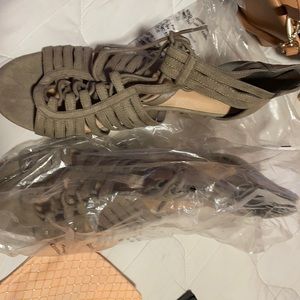 New never use torrid green heel wedges